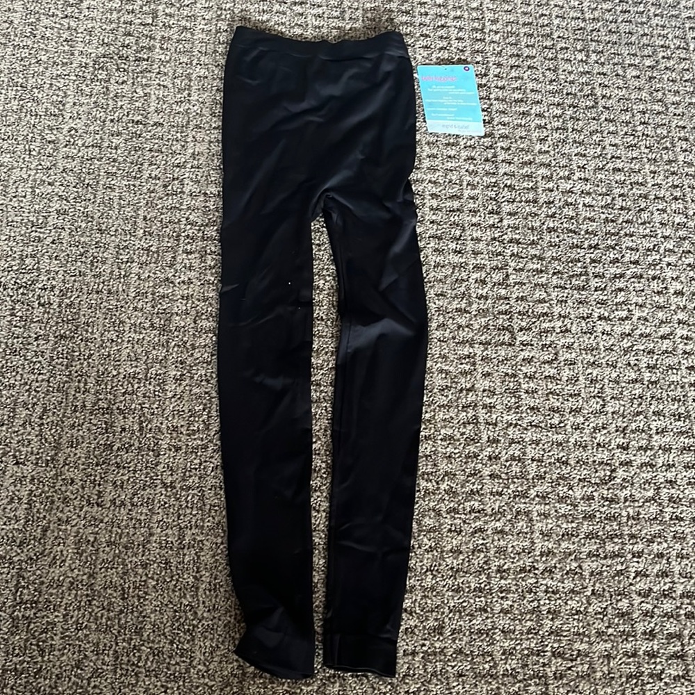 INGRID+ISABEL SEAMLESS LEGGING LIKE TIGHT in black size small NWT